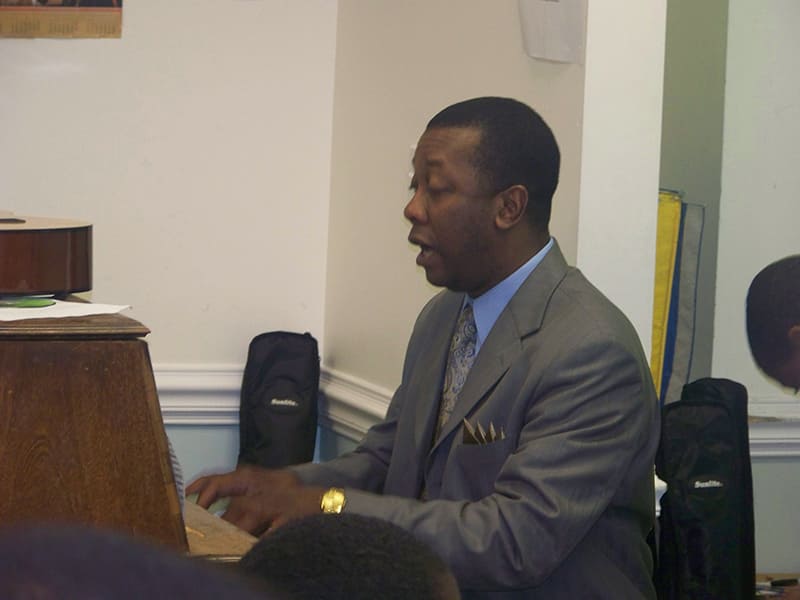 Playing the piano singing during program